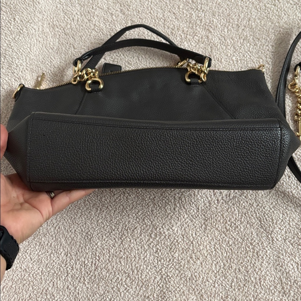 Coach Brown Leather Shoulder Bag with Gold Accents - Picture 5 of 11